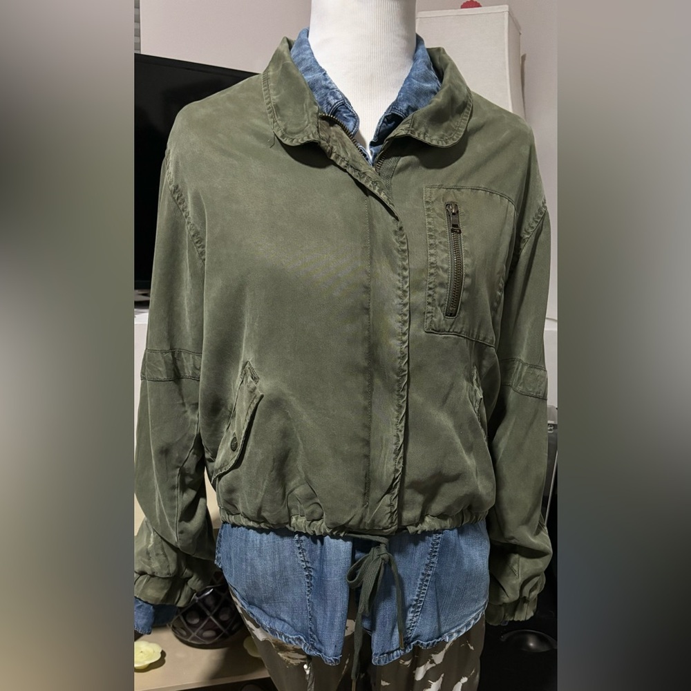 Young Fabulous & Broke NWOT "Clara" Lightweight Utility Bomber Jacket. Size S - Picture 8 of 11